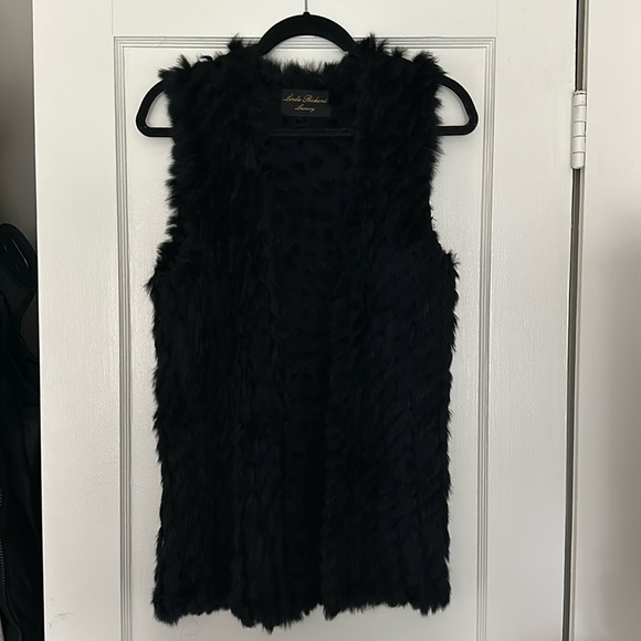 Linda Richard’s Luxury Real Fur Vest - Picture 1 of 3